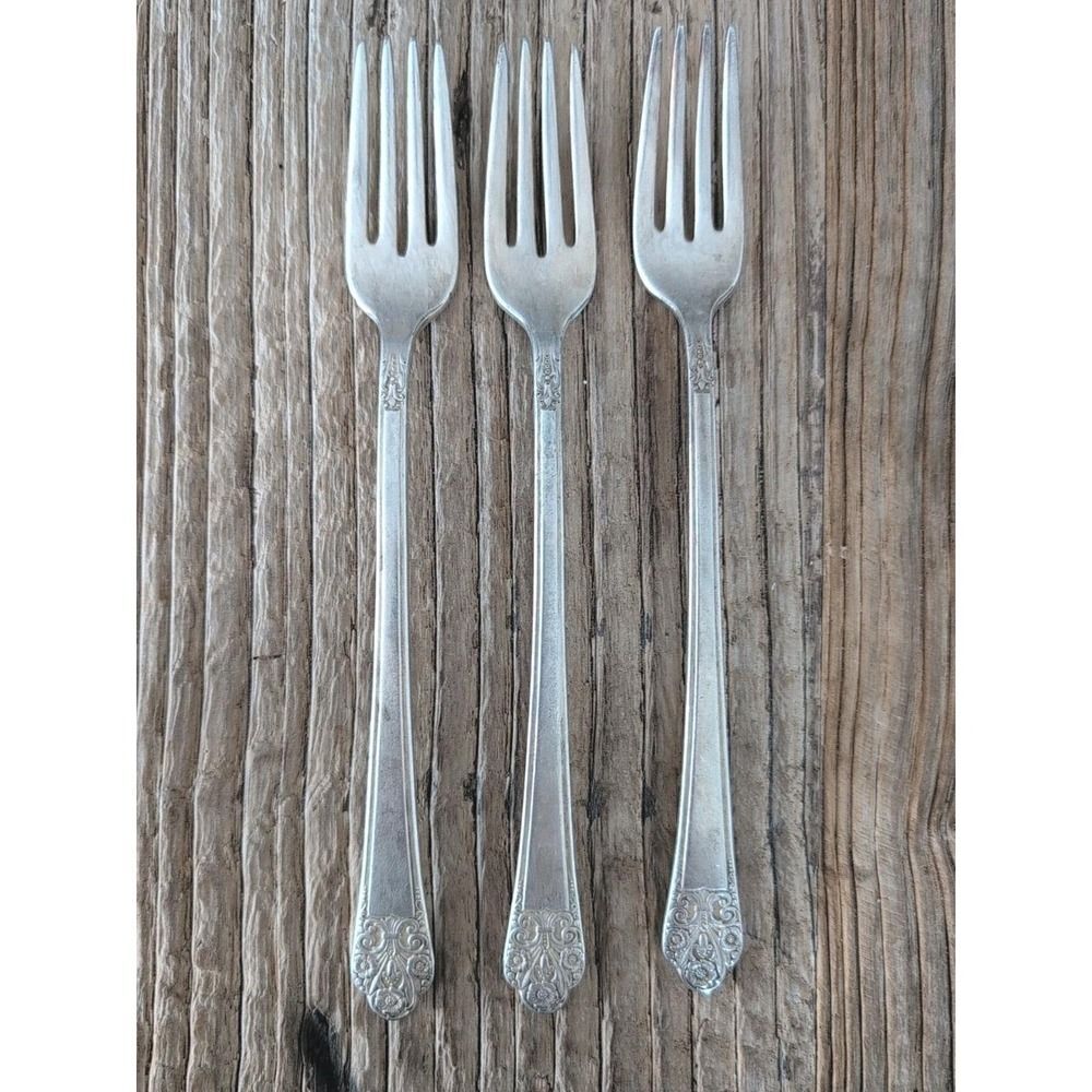 Rogers Deluxe Plate PRECIOUS Silverplate Flatware 7 5/8" Dinner Forks Lot of 3